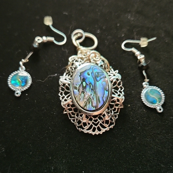 Silver and Blue Abalone Jewelry Set - Picture 2 of 3
